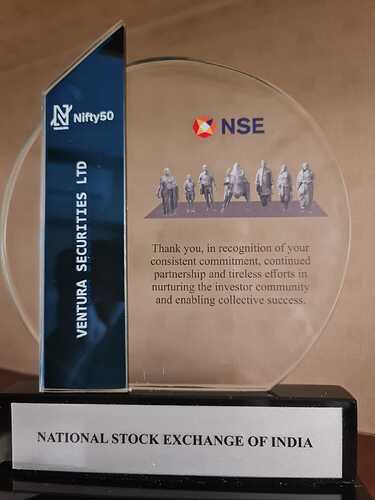 WhatsApp Image 2025-10-21 at 16.17.52 (1)